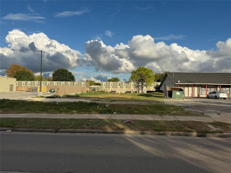 9631 Scott st, Houston, TX for sale - Primary Photo - Image 1 of 3