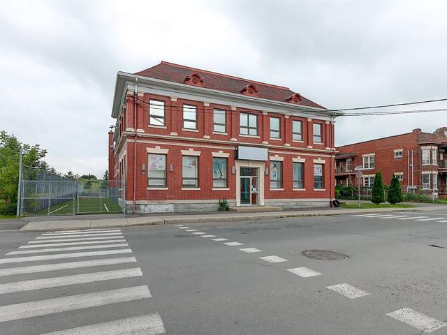 165 Rue Saint-Paul, Saint-jean-sur-richelieu, QC for sale - Primary Photo - Image 1 of 5