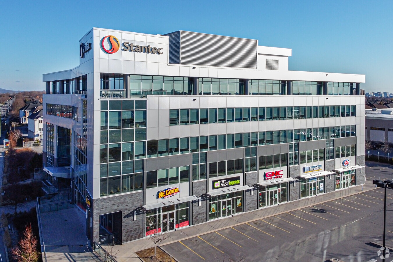 1331 Clyde Ave, Ottawa, ON K2C 0A9