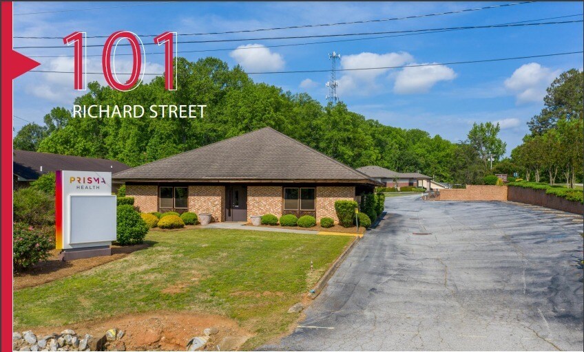 101 Richard St, Easley, SC 29640