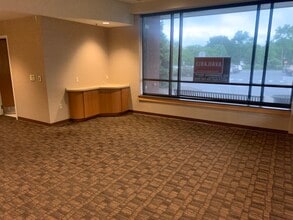 730 Eden Rd, Lancaster, PA for lease Interior Photo- Image 2 of 15