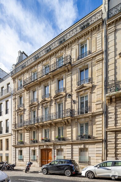 7 Rue Portalis, Paris for lease - Building Photo - Image 3 of 3