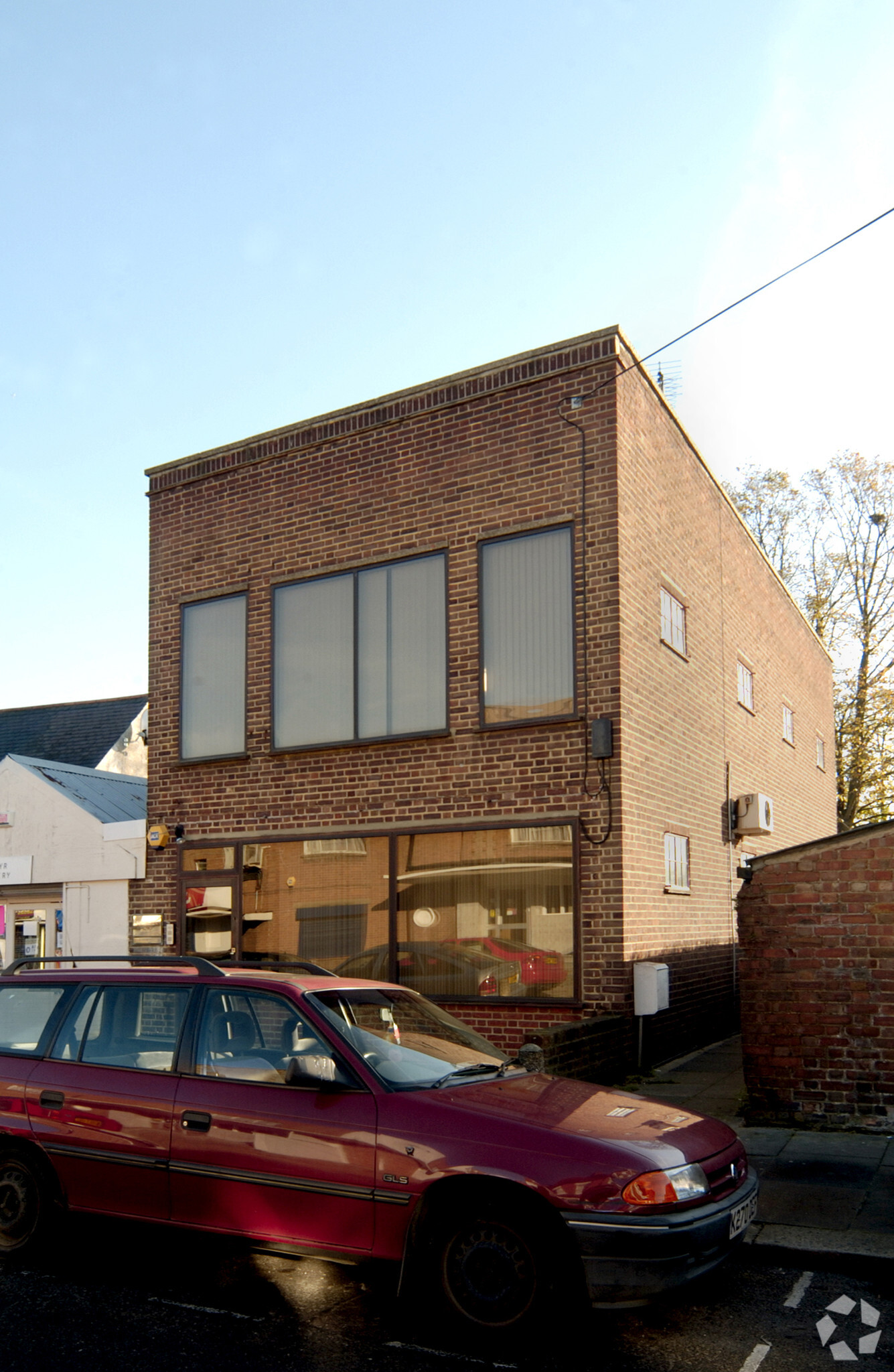 Graham Rd, Harrow for lease Primary Photo- Image 1 of 2