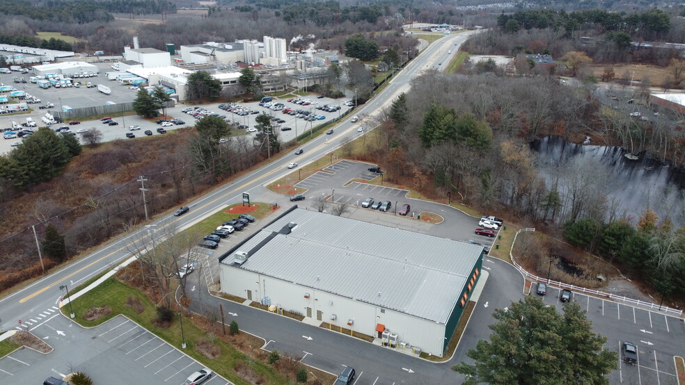 1256 W Central St, Franklin, MA for lease - Building Photo - Image 2 of 7