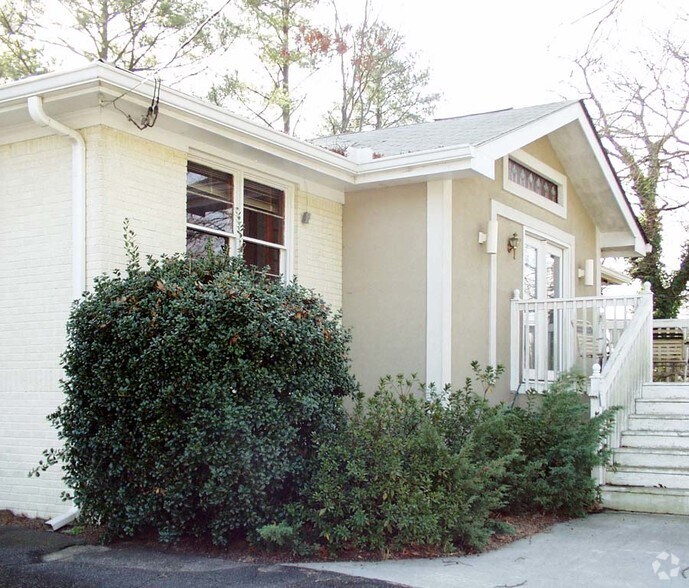 2847 Piedmont Rd NE, Atlanta, GA 30305