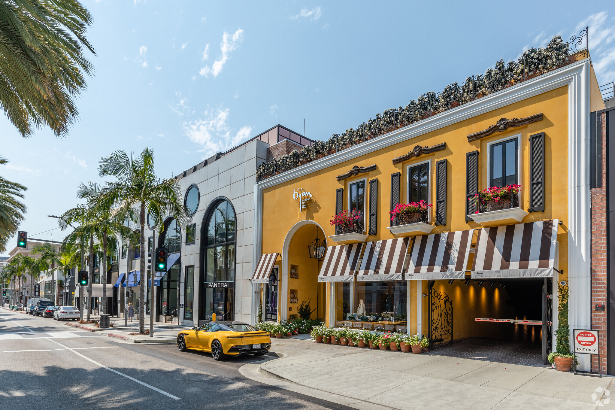 421-443 N Rodeo Dr, Beverly Hills, CA for lease Primary Photo- Image 1 of 30