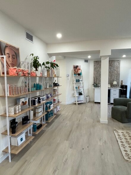 5765-5769 Ave Monkland, Montréal, QC for sale - Building Photo - Image 3 of 4