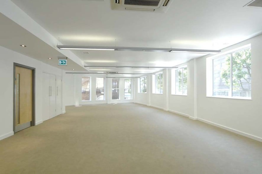 62-64 Farringdon Rd, London for lease - Interior Photo - Image 2 of 4