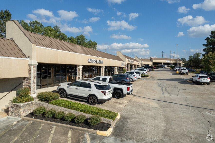 3500 W Davis St, Conroe, TX for lease - Building Photo - Image 2 of 5