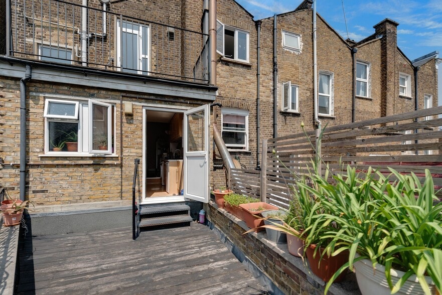 19 Prince Of Wales Rd, London for sale - Building Photo - Image 3 of 5