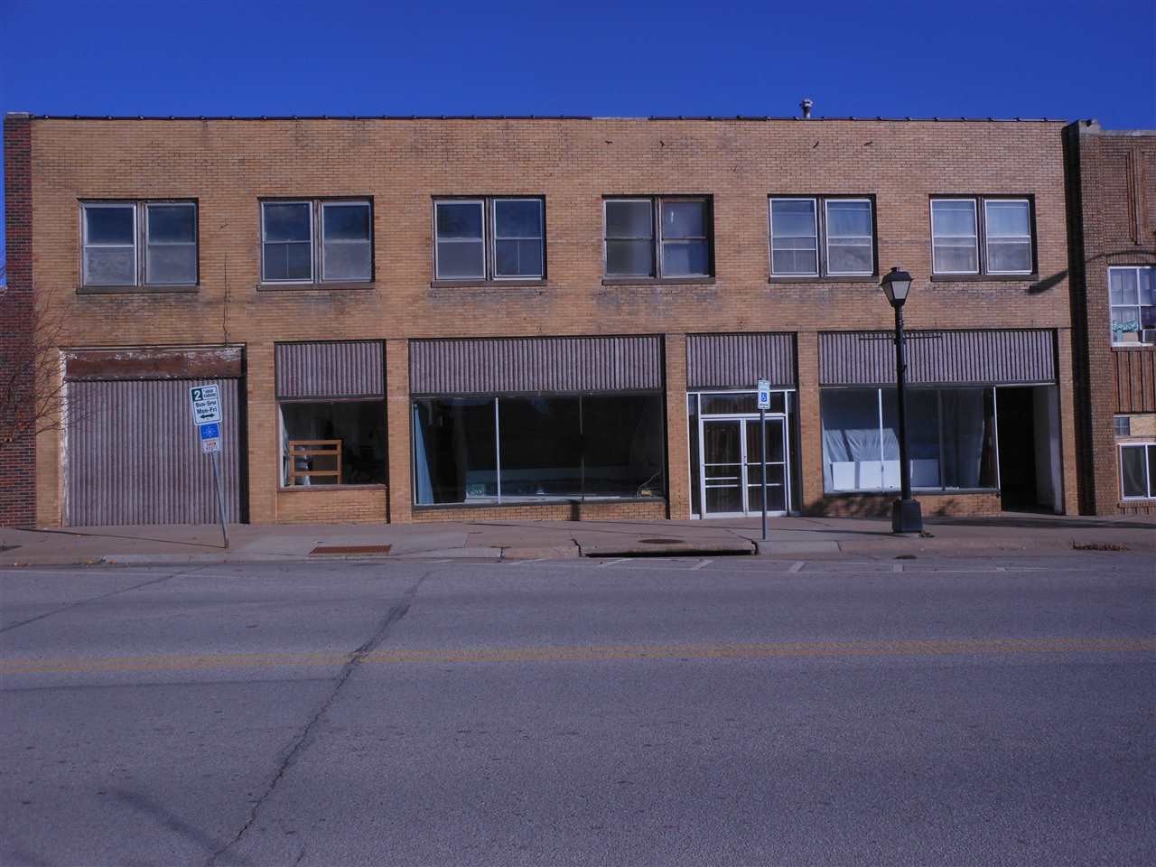 1002 Central Ave, Nebraska City, NE for sale Primary Photo- Image 1 of 1