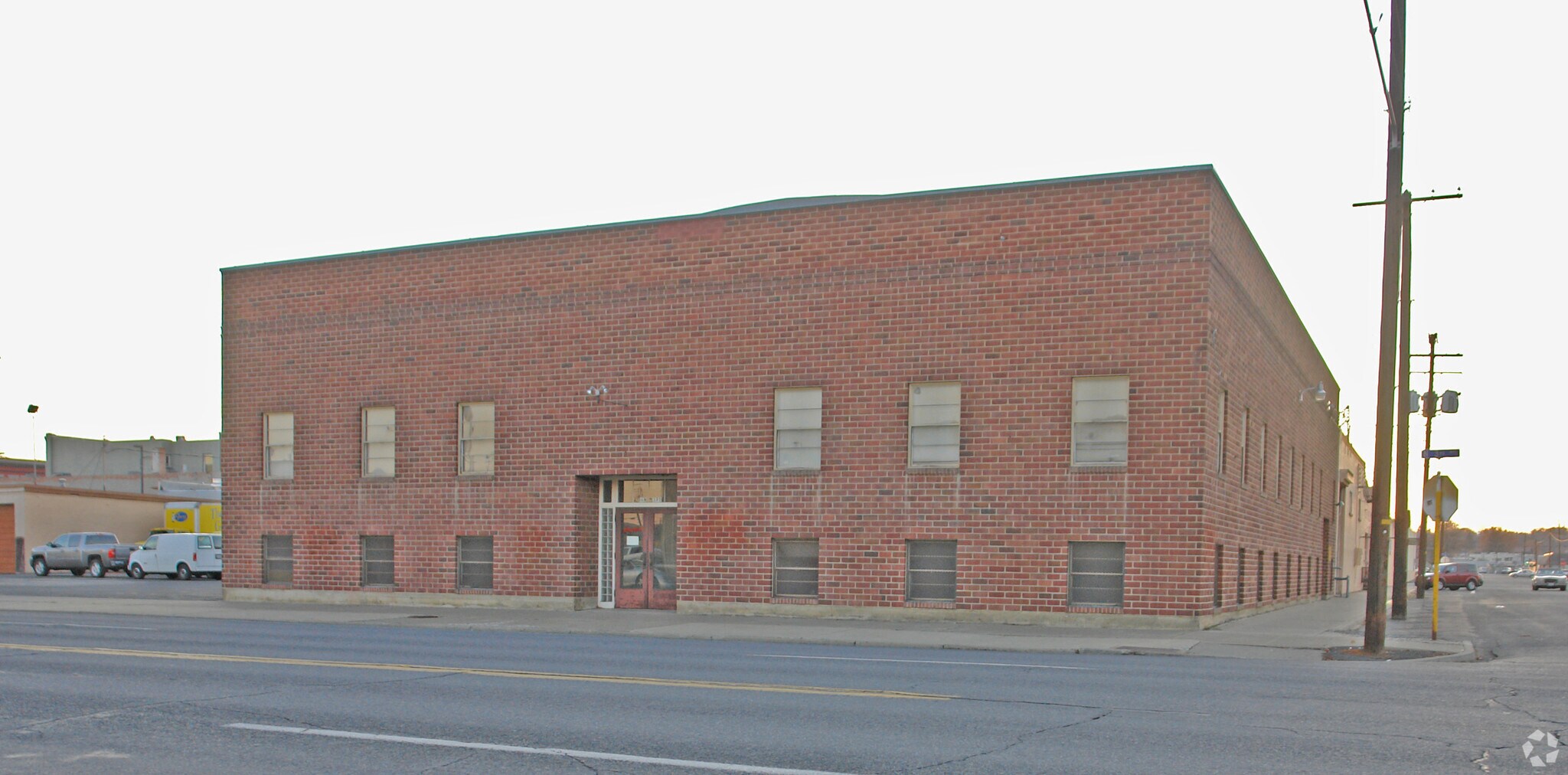16 N 3rd Ave, Yakima, WA for sale Primary Photo- Image 1 of 1