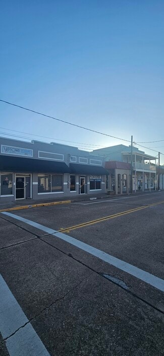 More details for 303 E Main St, Humble, TX - Office for Lease
