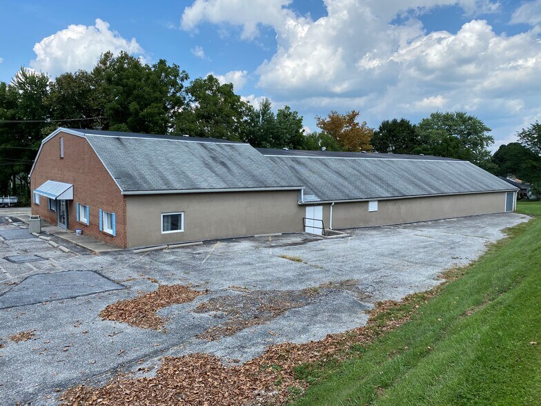 9335 Susquehanna Trl S, Seven Valleys, PA 17360