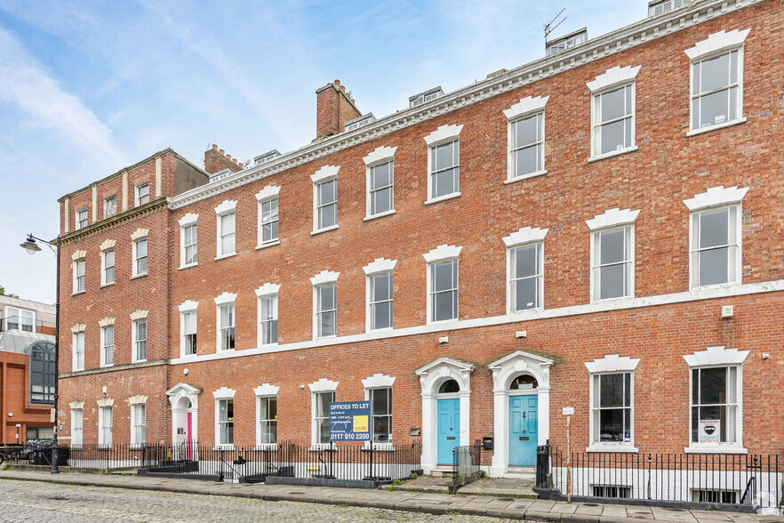 10 Brunswick Sq, Bristol for lease - Primary Photo - Image 1 of 4