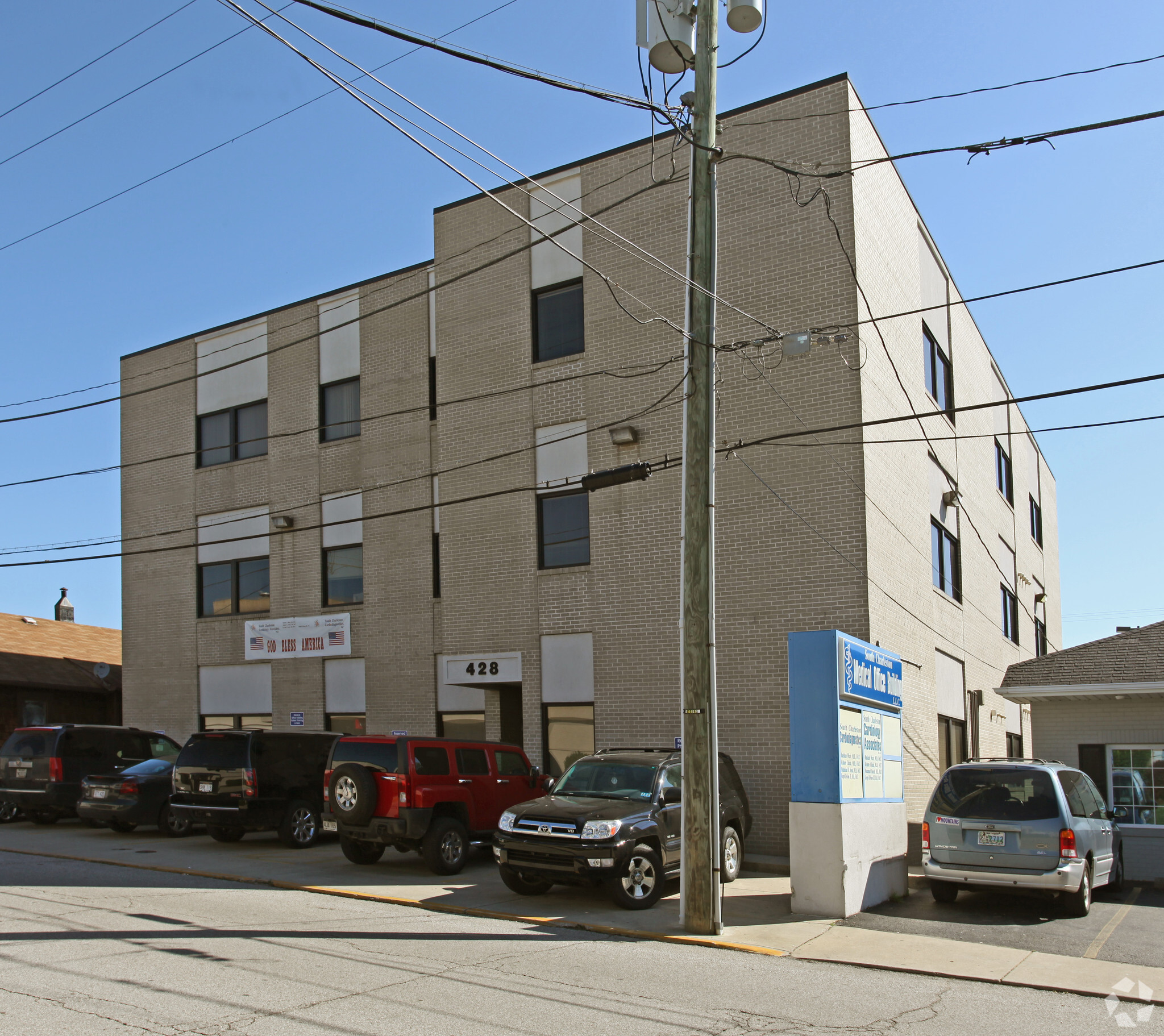 428 Division St, South Charleston, WV for sale Primary Photo- Image 1 of 1