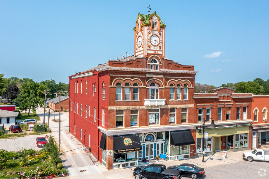 111 N 2nd St, Stuart, IA for sale - Primary Photo - Image 1 of 1