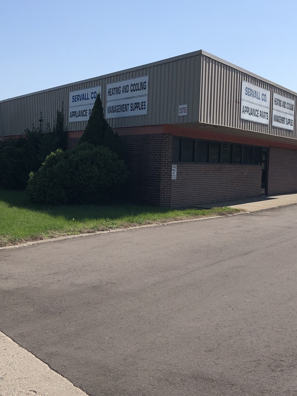 25755 Grand River Ave, Redford, MI 48240 Retail for Lease