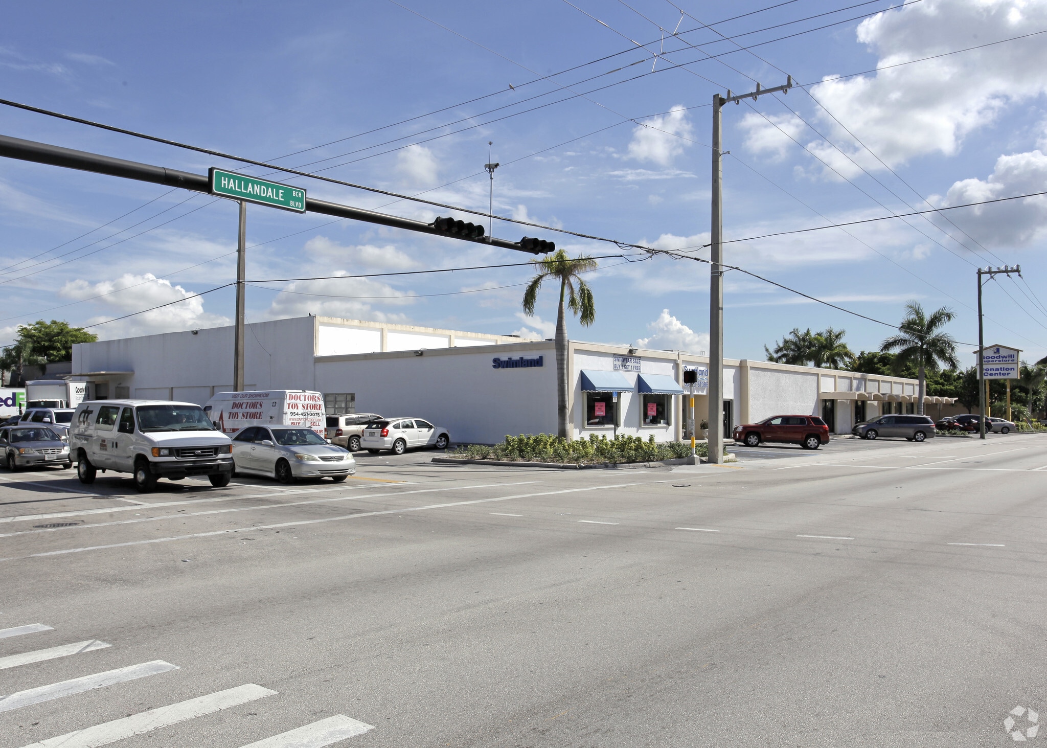 3149 W Hallandale Beach Blvd, Hallandale, FL for lease Building Photo- Image 1 of 27