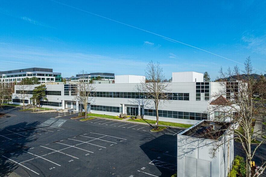 22011 SE 51st St, Issaquah, WA for sale - Building Photo - Image 3 of 6