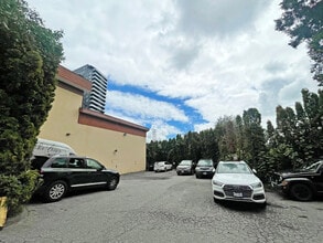 4410 Juneau St, Burnaby, BC for lease Building Photo- Image 2 of 5