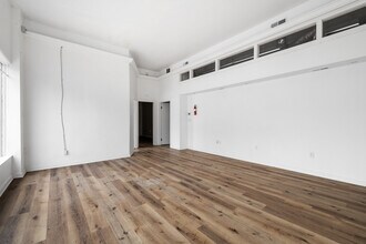 33 W Saint Clair St, Indianapolis, IN for lease Interior Photo- Image 1 of 9