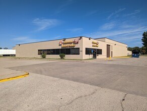 2118 W Harry St, Wichita, KS for lease Building Photo- Image 1 of 6