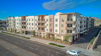 2040-2060 N Scottsdale Rd, Scottsdale, AZ for lease Building Photo- Image 2 of 3