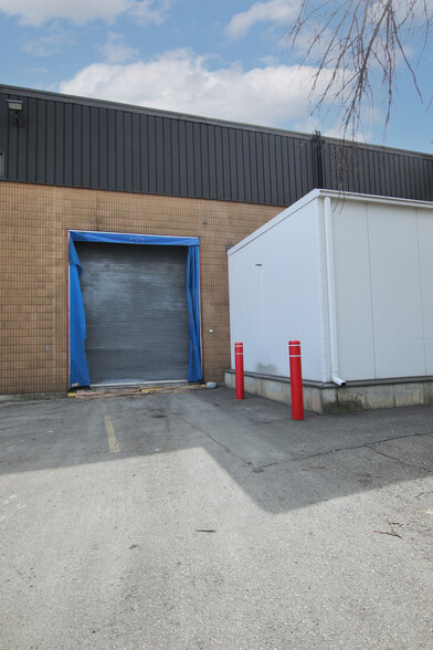 129 Commercial St, Malden, MA for lease - Building Photo - Image 3 of 17