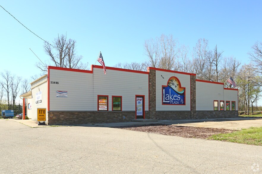 11485 N Territorial Rd, Dexter, MI 48130 Lakes Plaza