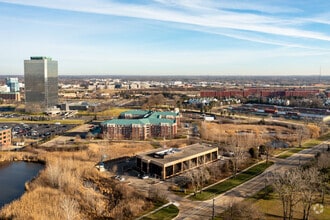 25900 W 11 Mile Rd, Southfield, MI - AERIAL  map view