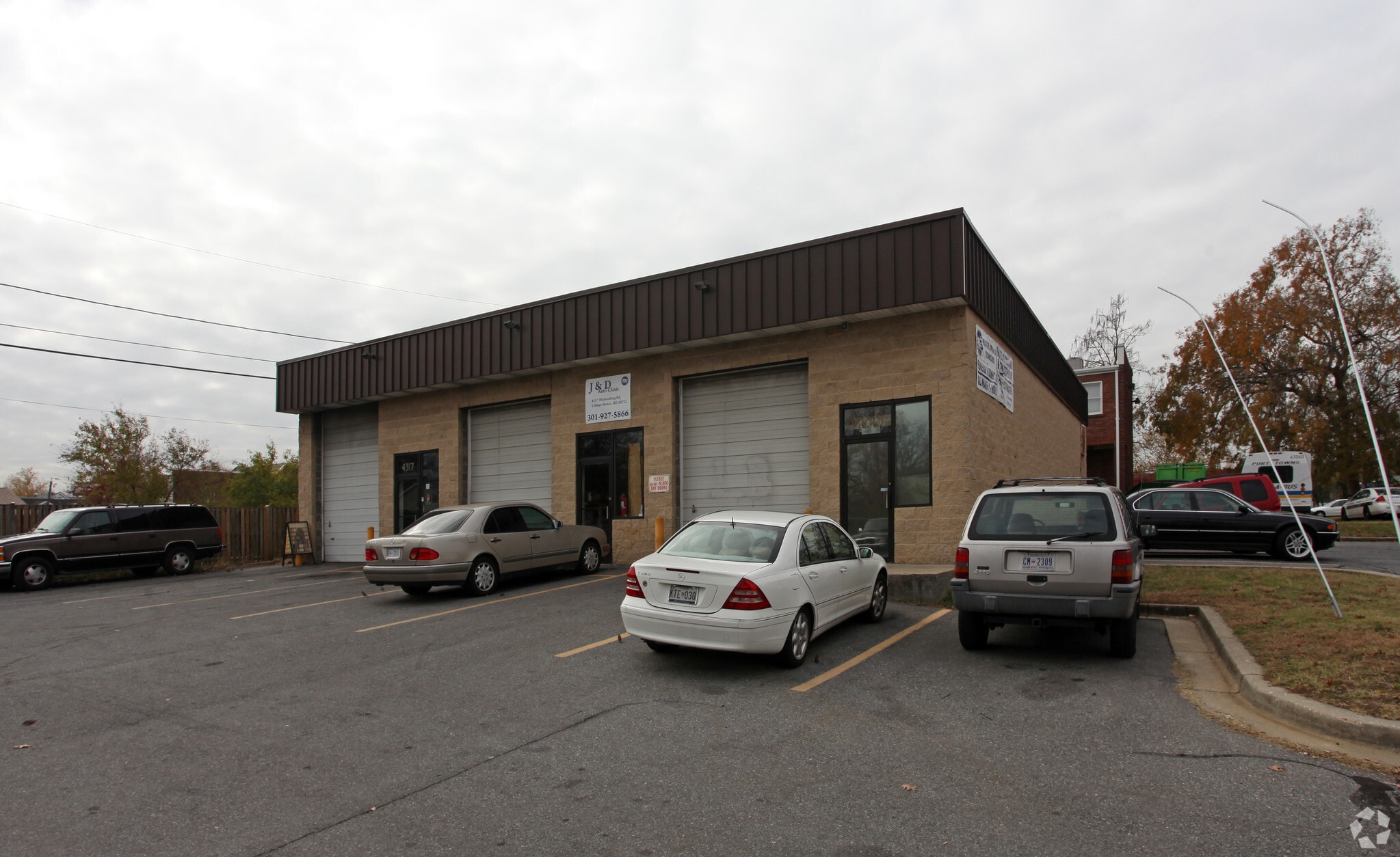 4317 Bladensburg Rd, Brentwood, MD for lease Primary Photo- Image 1 of 3