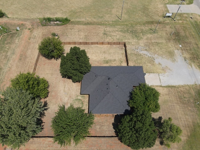 811 N Mustang Rd, Tuttle, OK for sale - Building Photo - Image 1 of 11