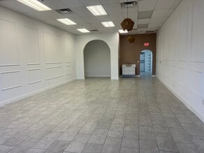 9610-9640 W Tropicana Ave, Las Vegas, NV for lease Interior Photo- Image 1 of 6