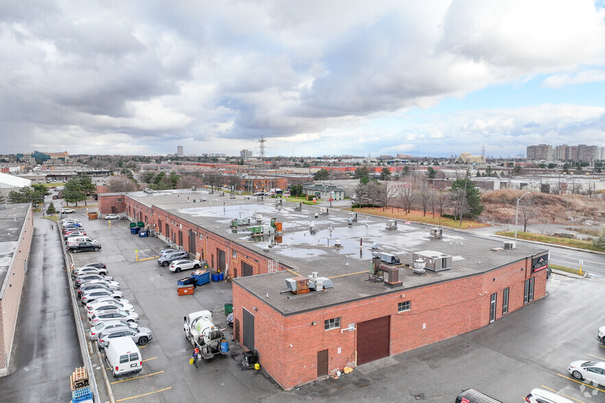 680-708 Denison St, Markham, ON for lease - Building Photo - Image 2 of 3