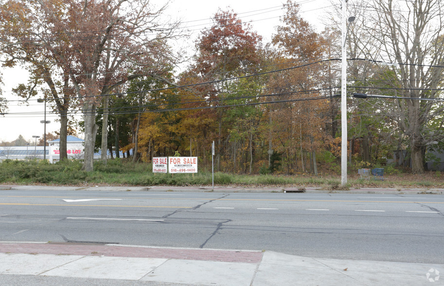 2188 Middle Country Rd, Centereach, NY for sale - Primary Photo - Image 1 of 1