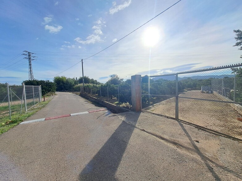 Polígono, Alzira de, 5, Alzira, Valencia for sale - Building Photo - Image 1 of 12