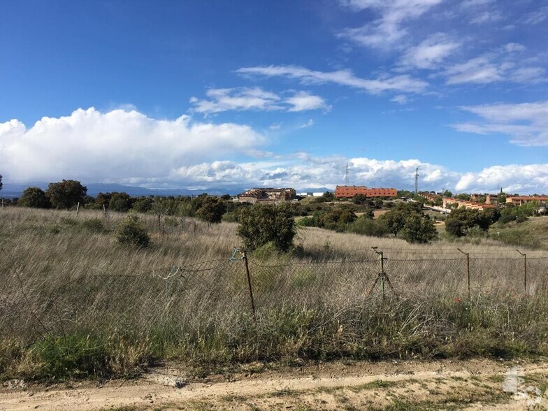 Land in Sevilla la Nueva, MAD for sale - Building Photo - Image 2 of 19