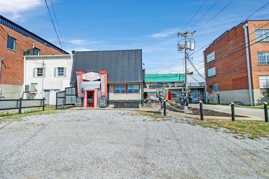 205 N Race St, Glasgow, KY for sale - Building Photo - Image 3 of 15