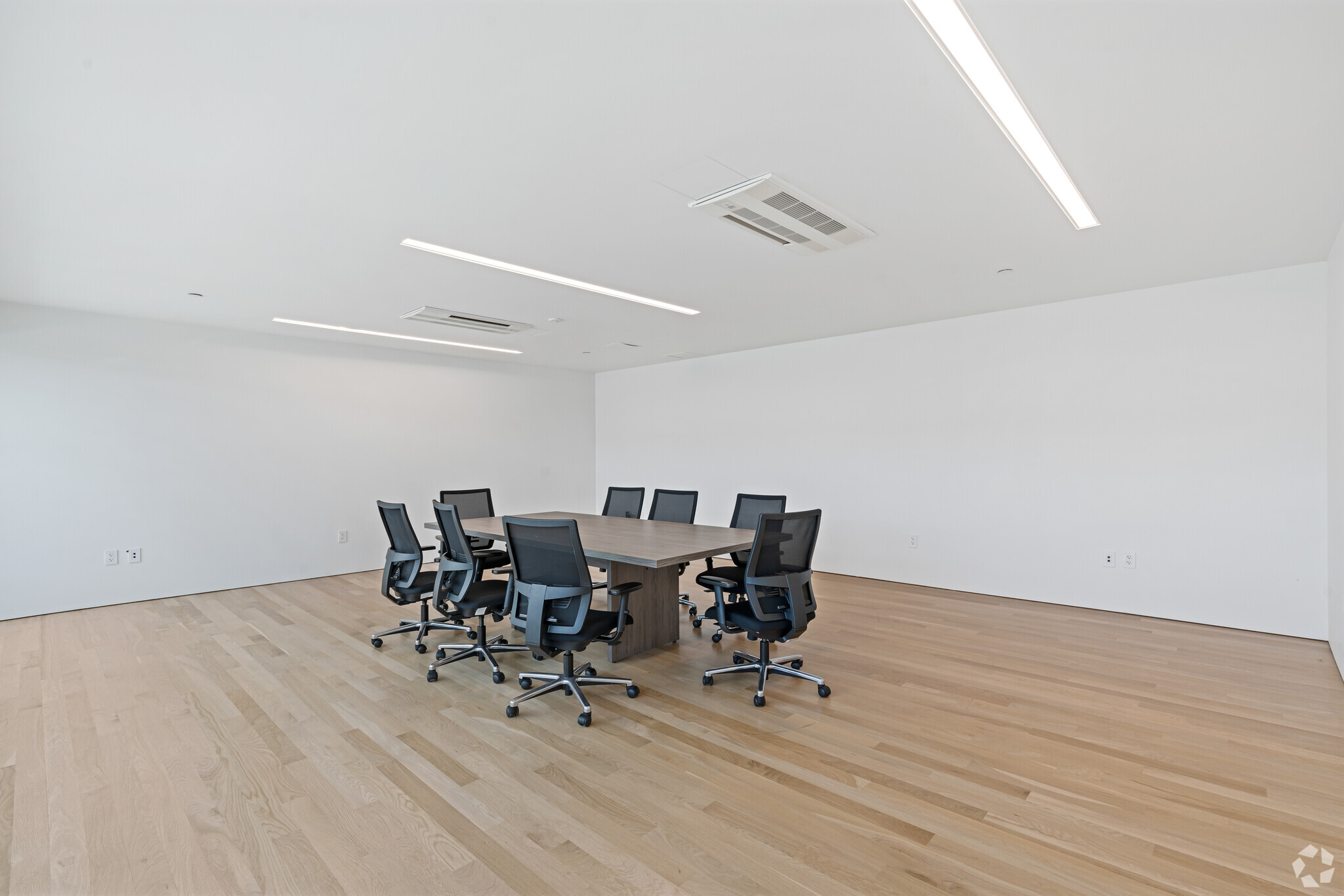 161 W 25th Ave, San Mateo, CA for lease Interior Photo- Image 1 of 2