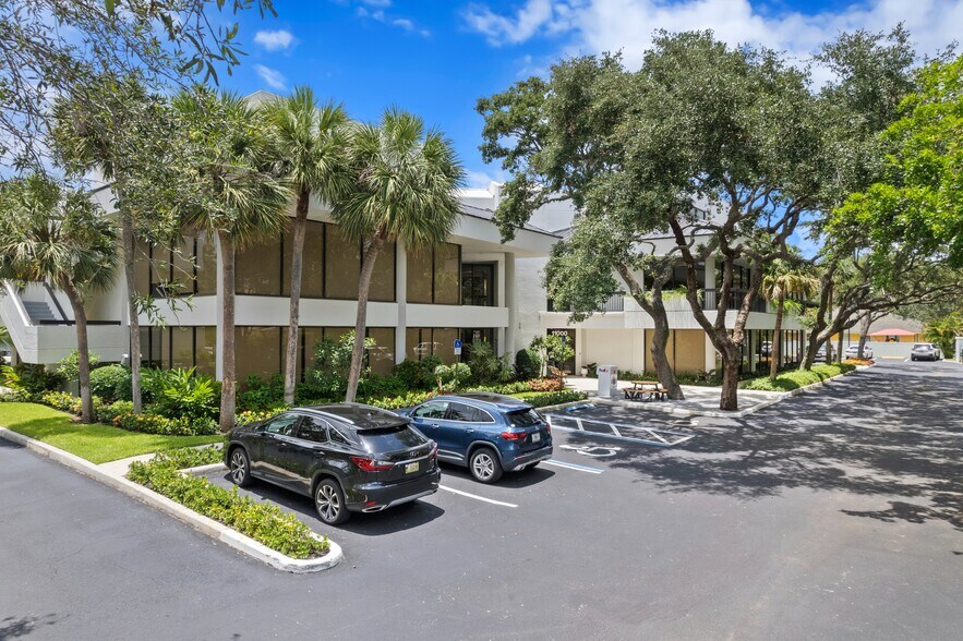 11000 Prosperity Farms Rd, Palm Beach Gardens, FL 33410 Harbour Point