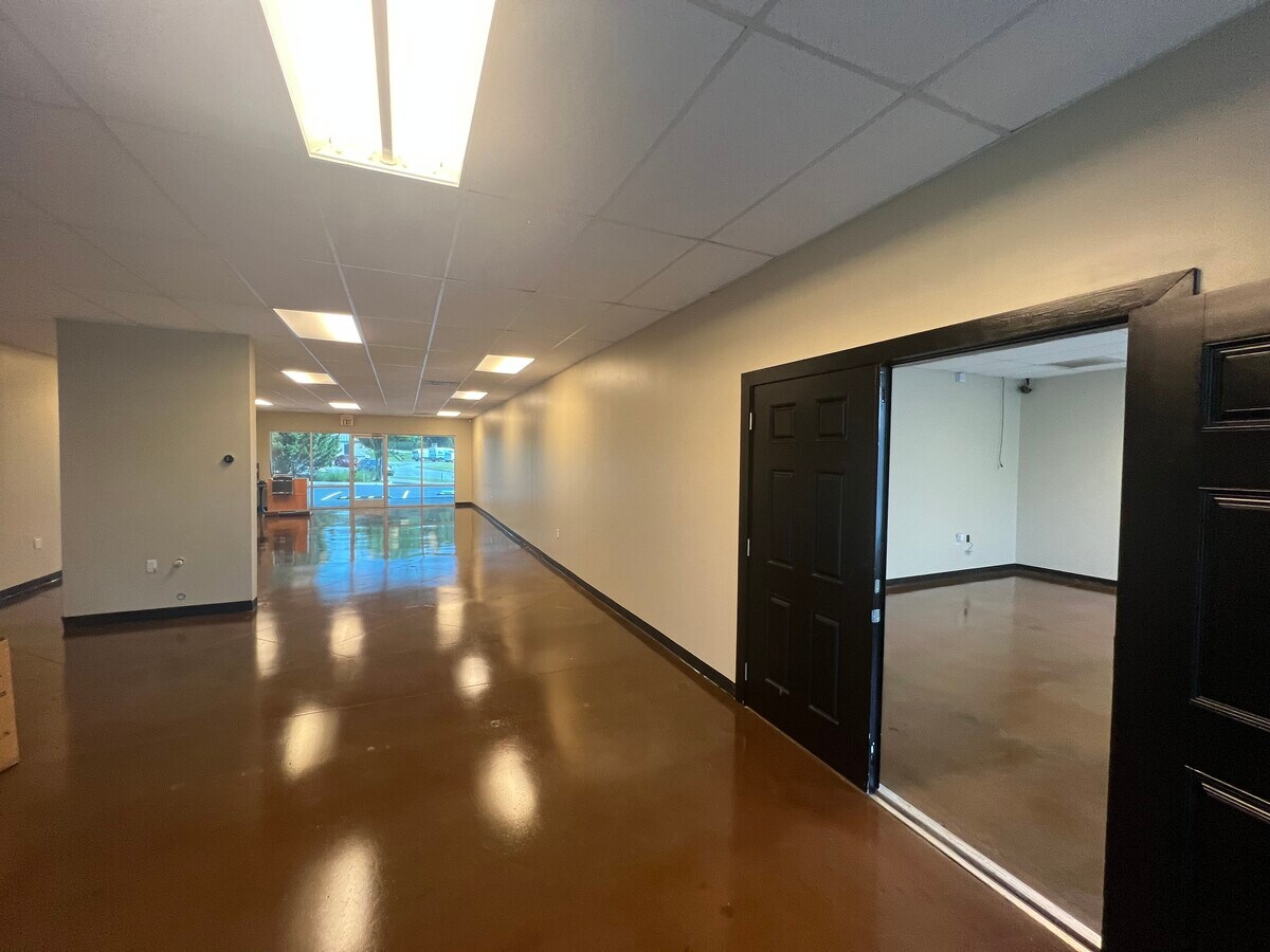 10641 Braden Dickey Ln, Knoxville, TN 37932 Office/Medical for Lease