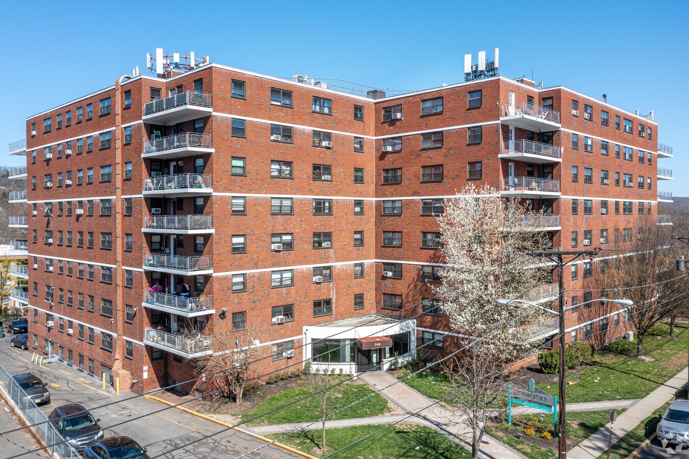 749 Scotland Rd, Orange, NJ 07050