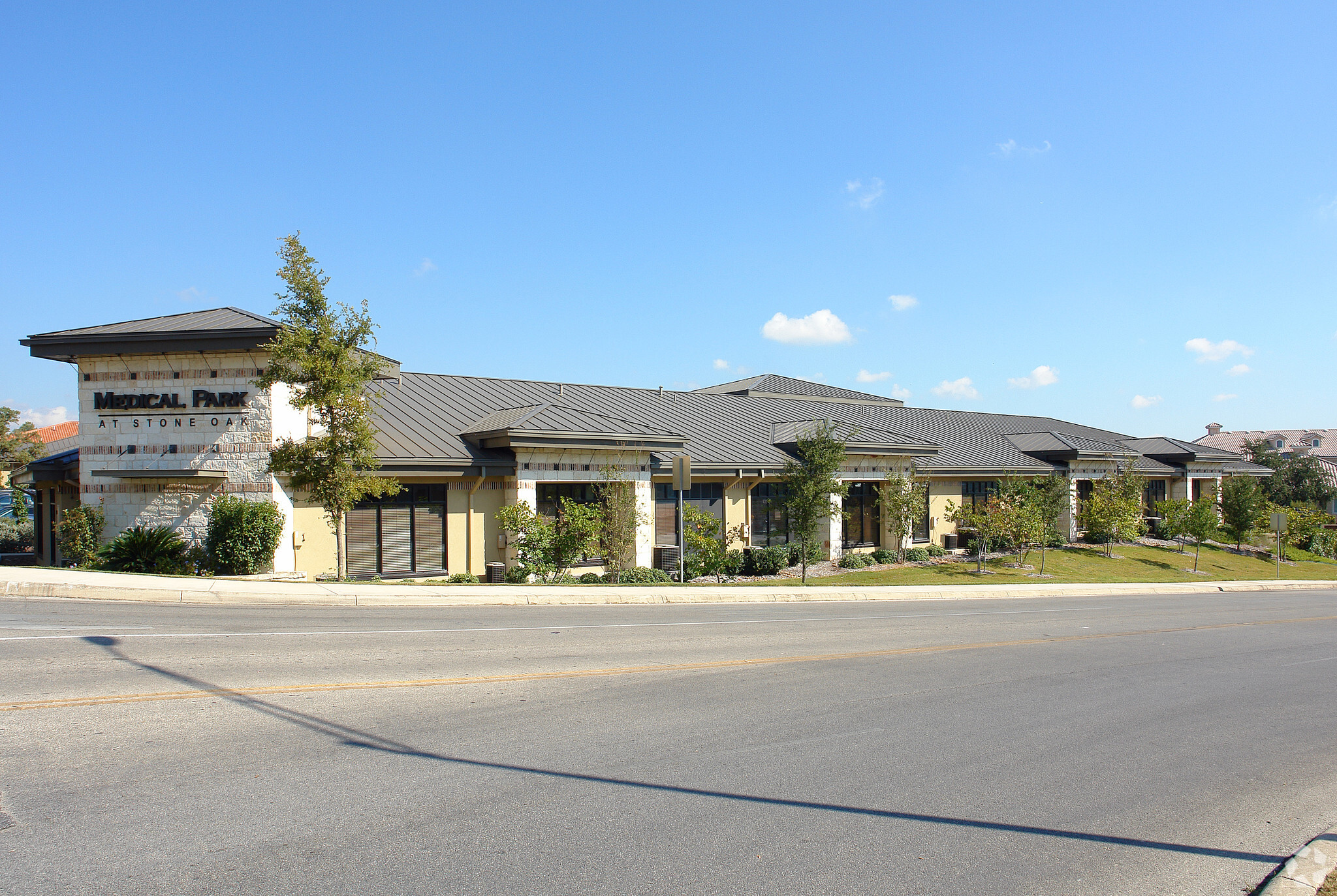 19260 Stone Oak Pky, San Antonio, TX for sale Building Photo- Image 1 of 1