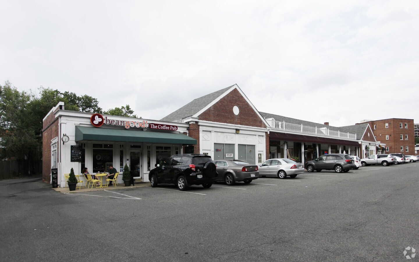 17111737 Wilson Blvd, Arlington, VA 22209