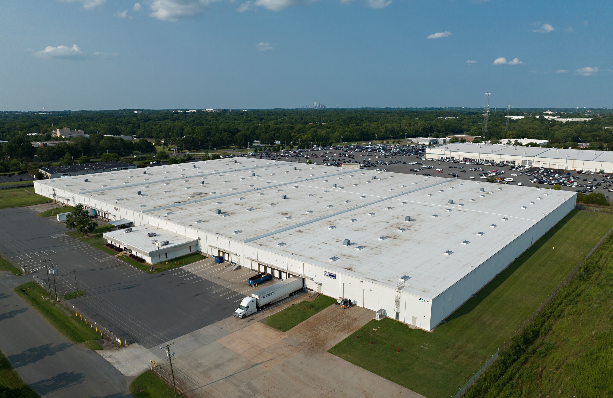 11701 Goodrich Dr, Charlotte, NC for lease Interior Photo- Image 1 of 3