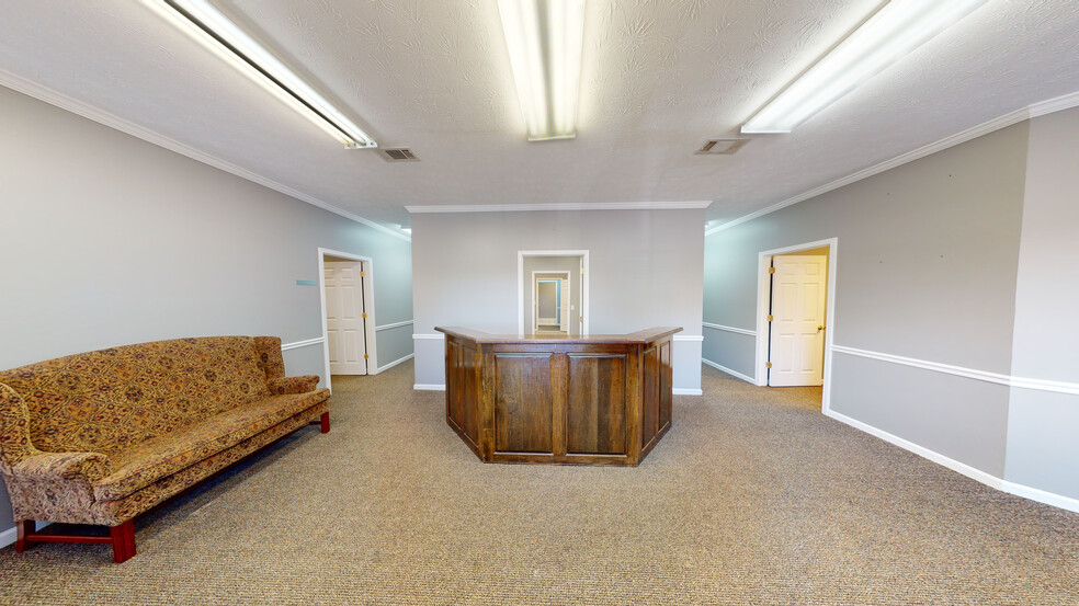 5771 Veterans Pky, Columbus, GA for lease - Interior Photo - Image 3 of 11