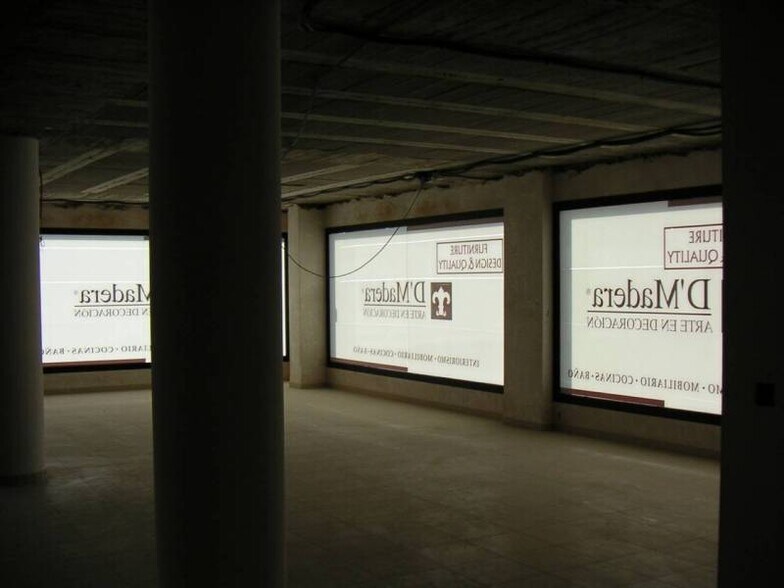 Retail in El Ejido, Almería for lease - Building Photo - Image 2 of 4