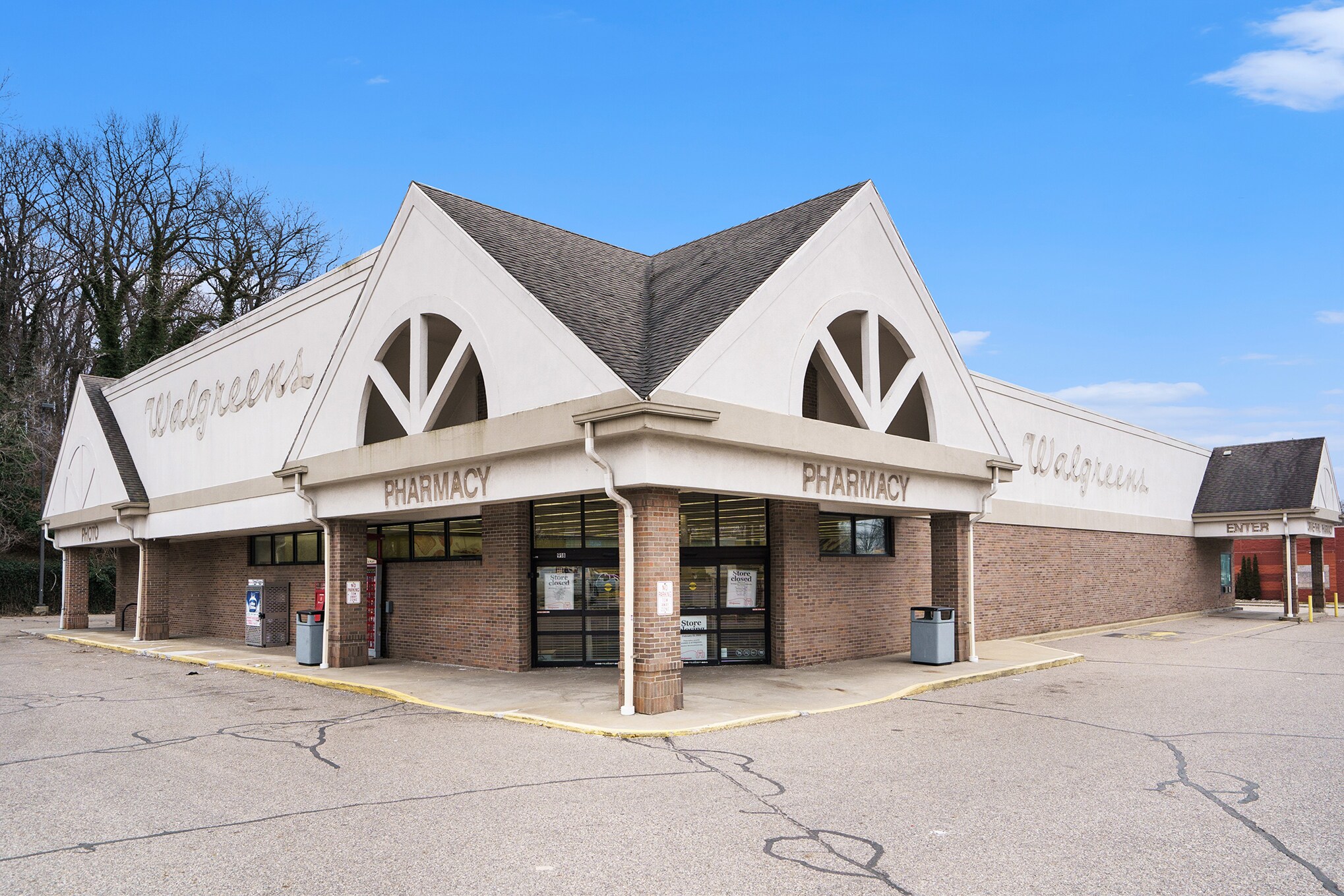 918 Riverview Dr, Kalamazoo, MI for sale Building Photo- Image 1 of 1