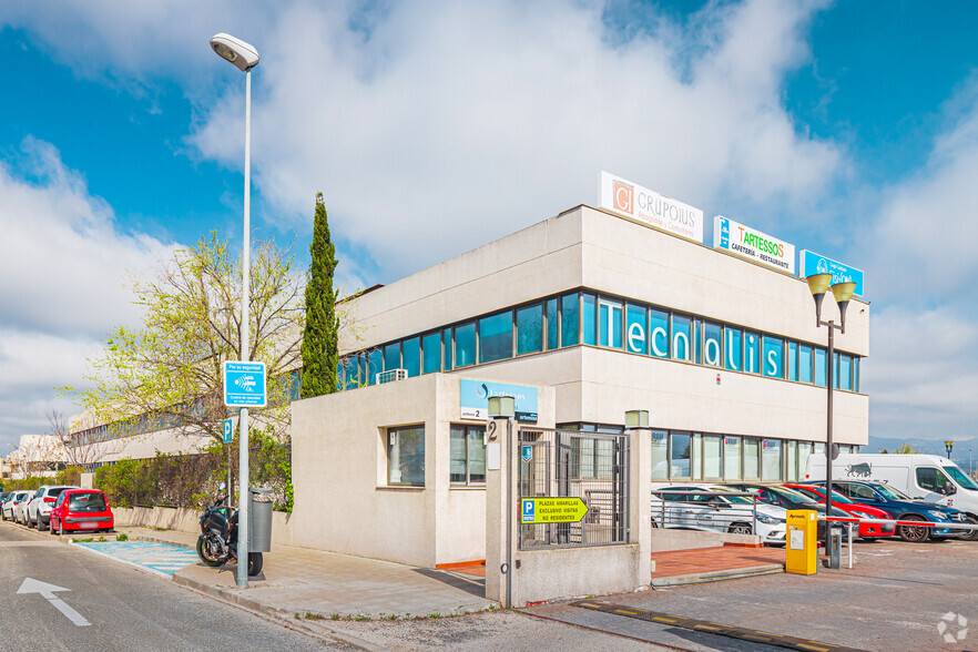 Calle Pollensa, 2, Las Rozas de Madrid, Madrid for lease - Primary Photo - Image 1 of 4